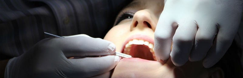 השתלות שיניים בפתח תקווה